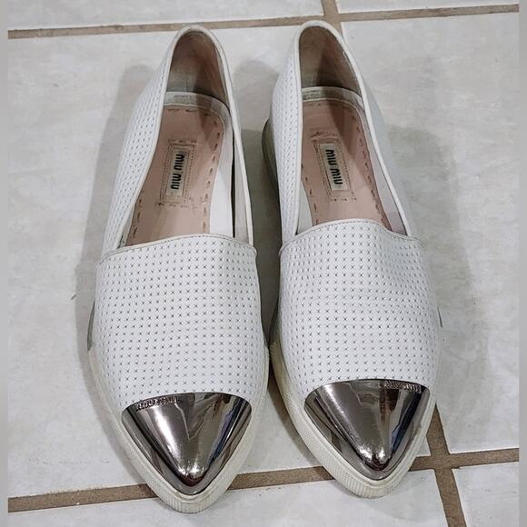 Miu Miu Embossed white metallic silver Leather Cap-Toe loafers 37 us size 6.5 7 - Picture 4 of 13